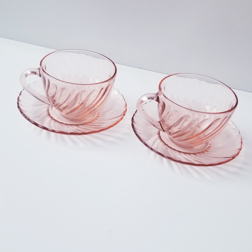 Vintage Retro Arcorac France Rosaline Pink Swirl Cup and Saucer Sets